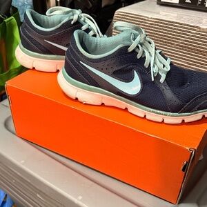 Nike Dark Blue and Light Blue Running Shoes